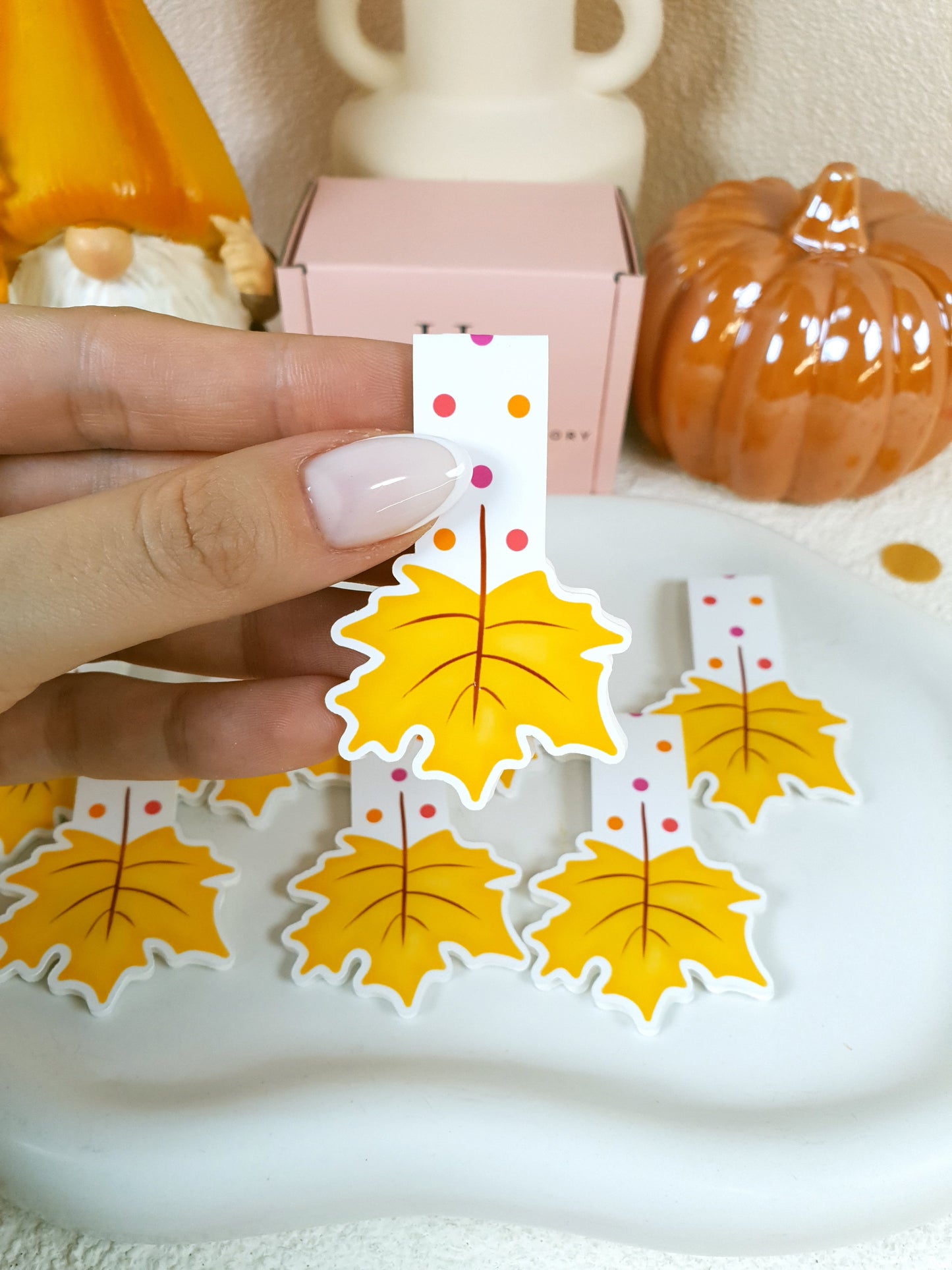 Maple Leaf Magnetic Bookmark