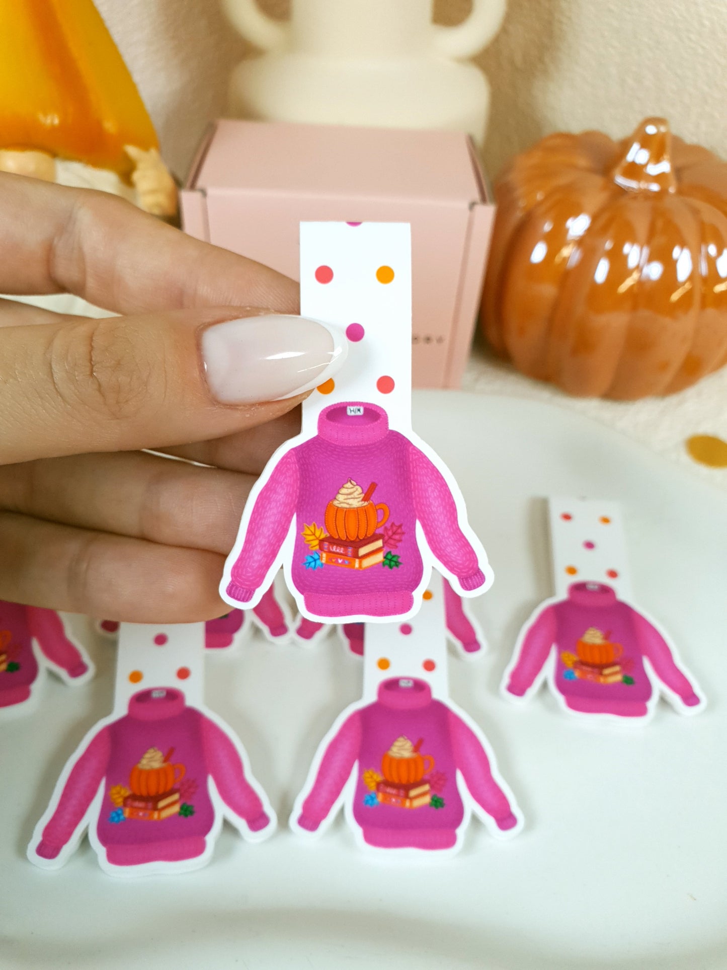 Pinkish-Purple Sweater Magnetic Bookmark